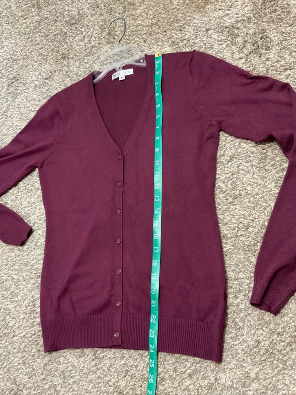 De Collection Plum V-Neck Button Front Long Sleeve Cardigan Medium - Picture 7 of 7